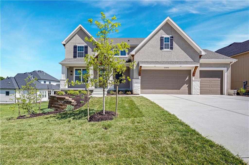 22076 W 99th Terrace, Lenexa KS