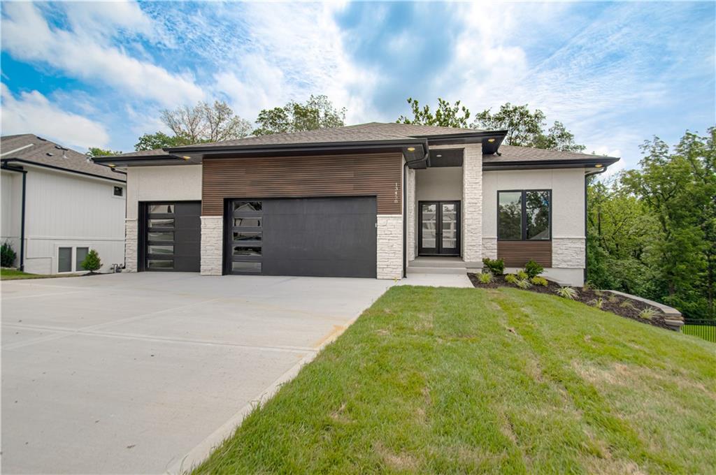 13458 Terrace Park Drive, Parkville MO