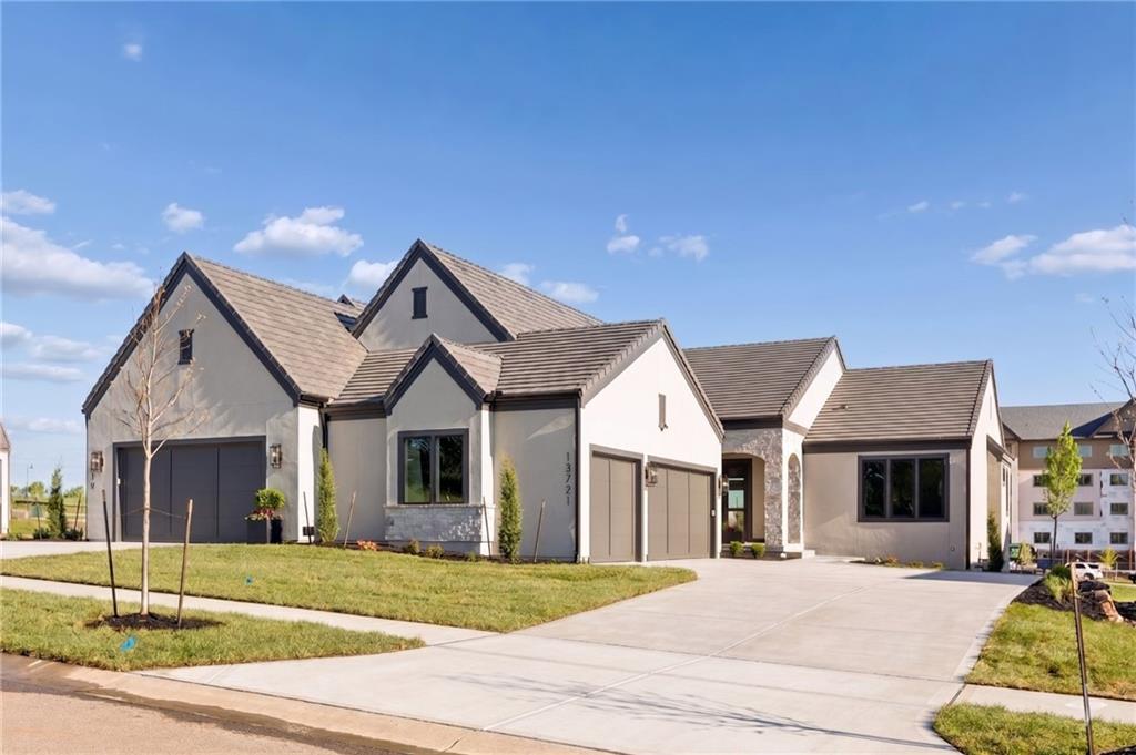 13721 Pembroke Lane, Leawood KS