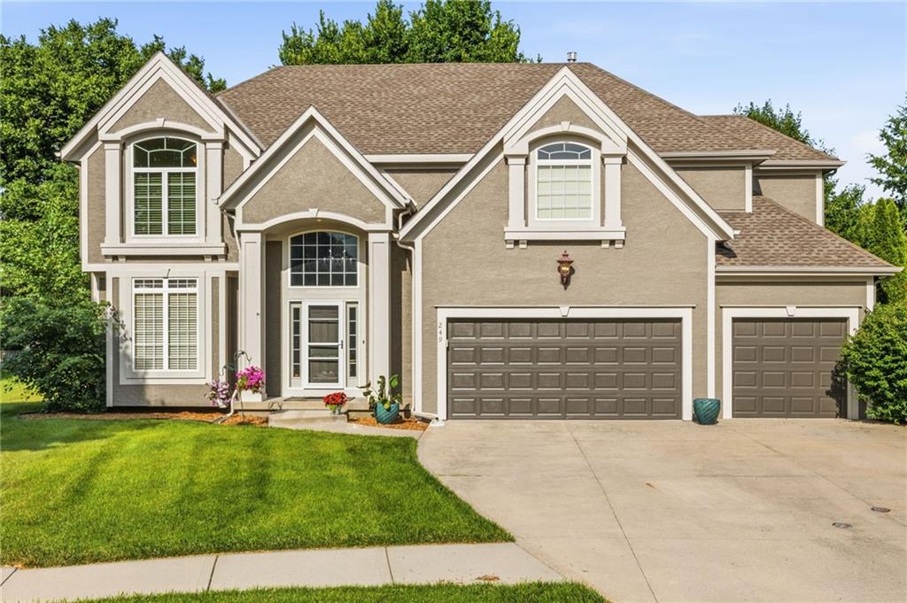 249 NE Misty Meadow Drive, Lee's Summit MO