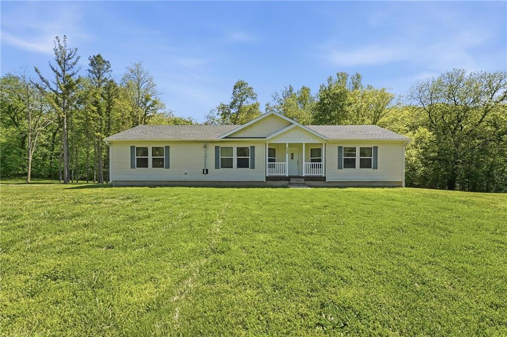 33555 Brown Road, Rushville MO