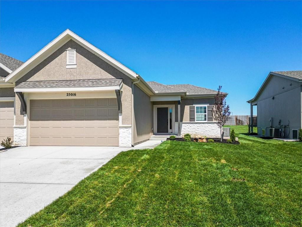 24948 W 94th Place, Lenexa KS