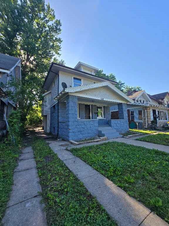 5611 Highland Avenue, Kansas City MO