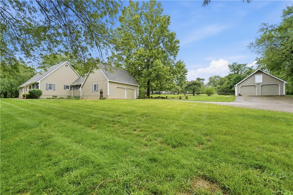 25409 Timberlake Trail, Greenwood MO