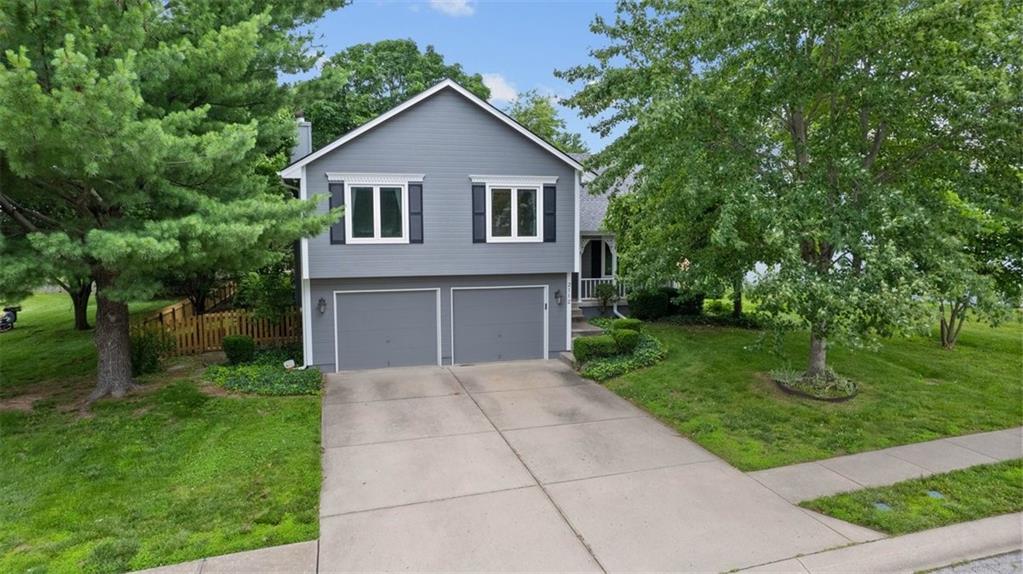 2112 NE Springbrook Street, Blue Springs MO