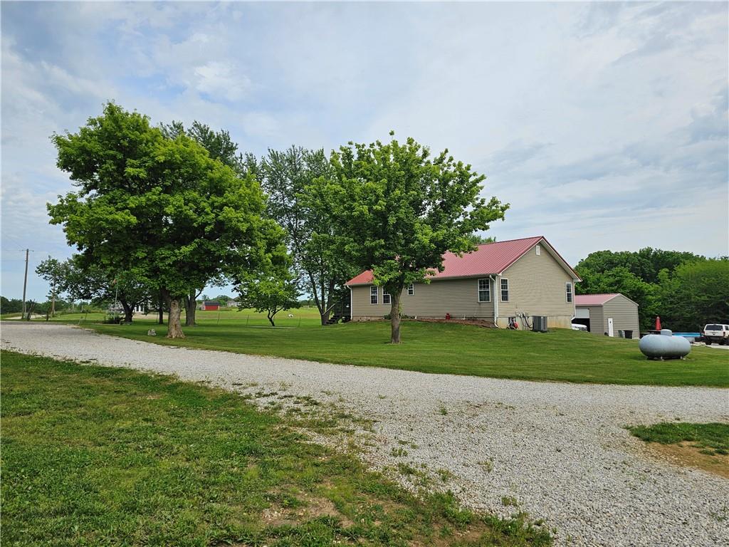510 SW 801st Road, Holden MO