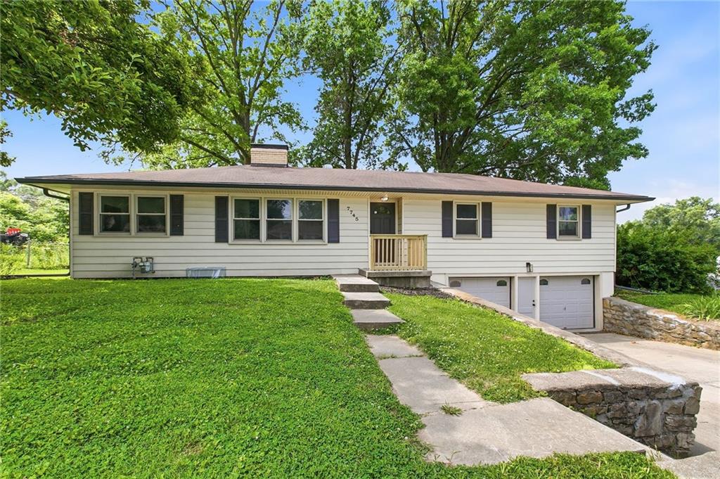 7745 Yecker Avenue, Kansas City KS