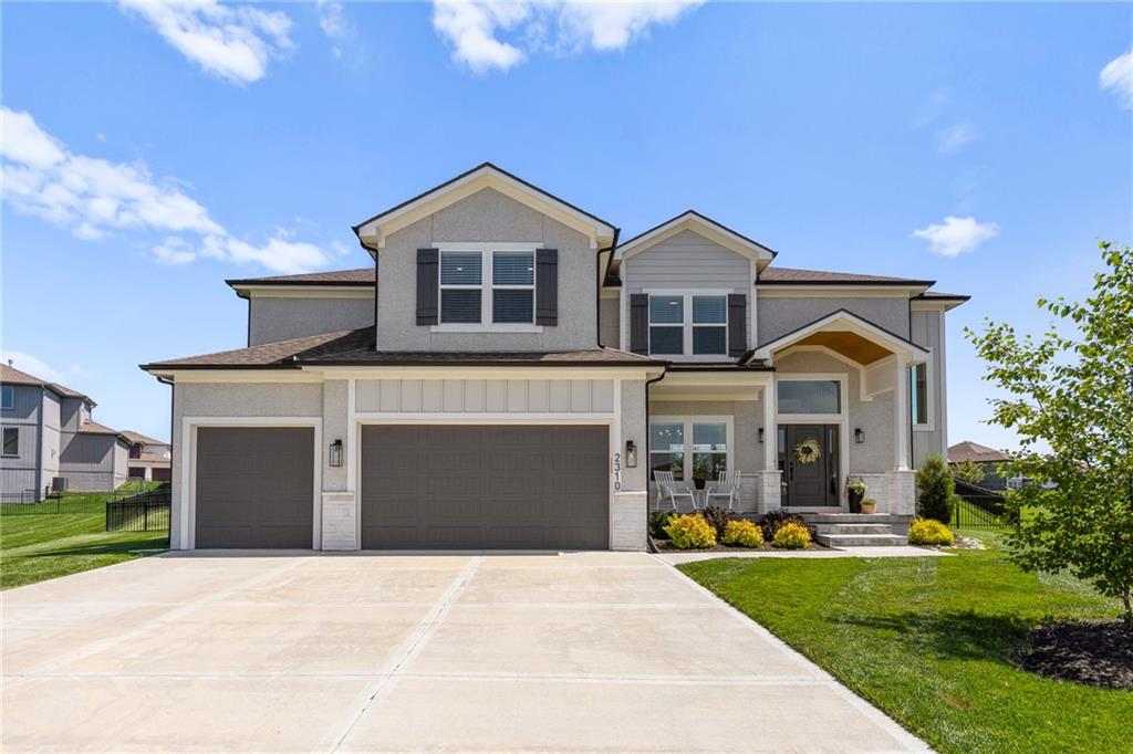 2310 SW Serena Place, Lee's Summit MO