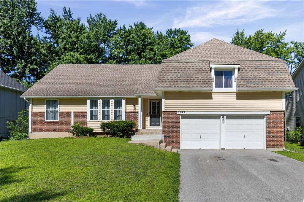 7732 Westgate Drive, Lenexa KS