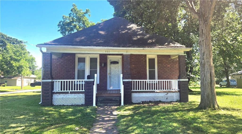801 W 1st Street, Pittsburg KS