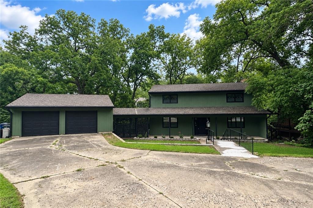 2729 Stratford Road, Lawrence KS