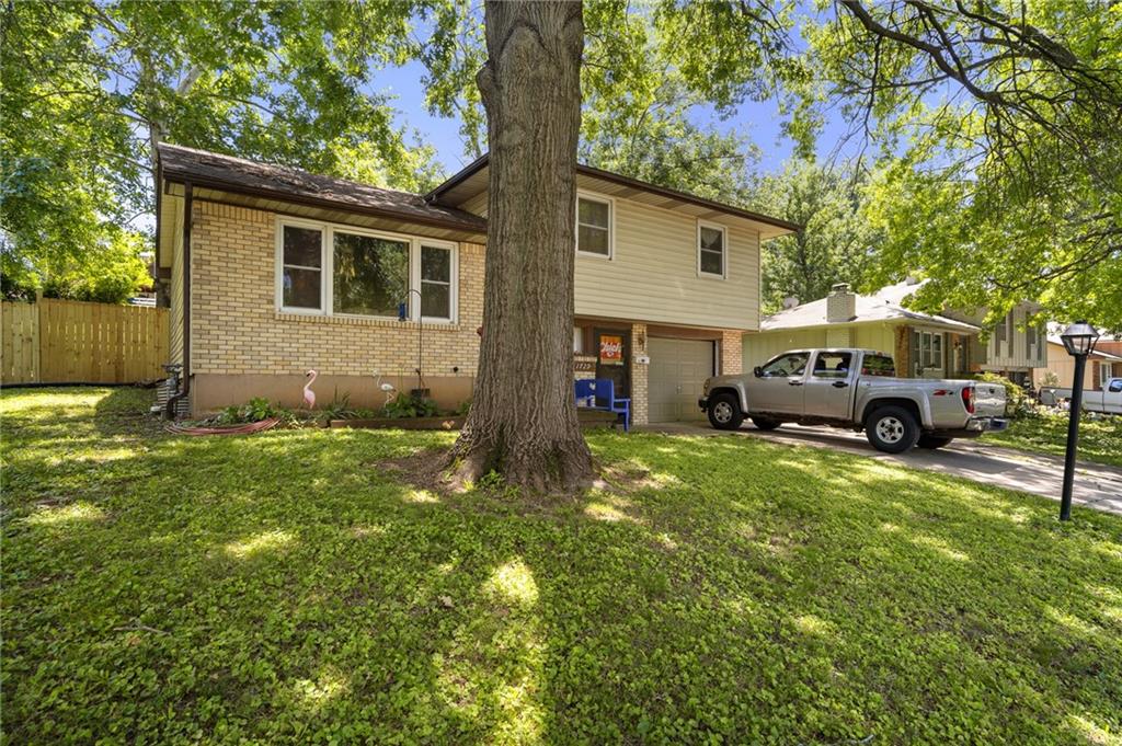 1729 N McCoy Street, Independence MO