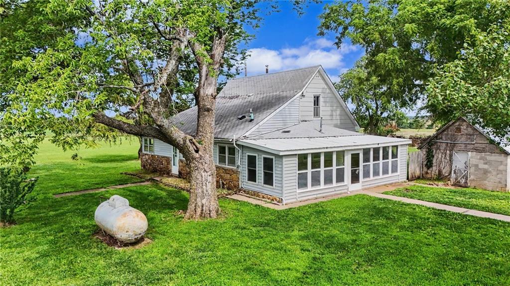 15496 Norton Road, Kincaid KS