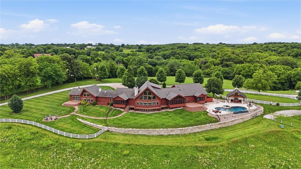 5805 Malcolm Lake Road, Edgerton MO