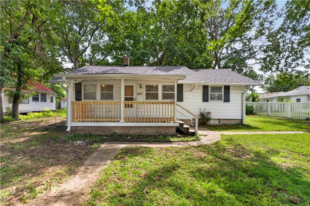 225 S Hardy Avenue, Independence MO