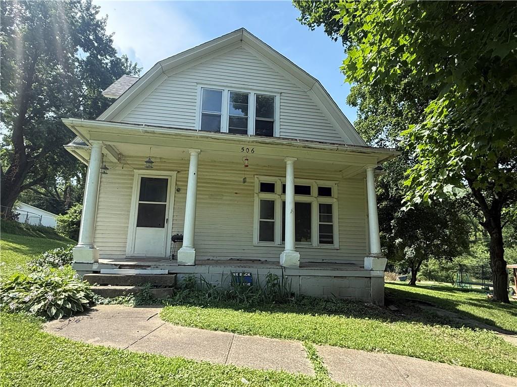 506 Grand Avenue, Forest City MO
