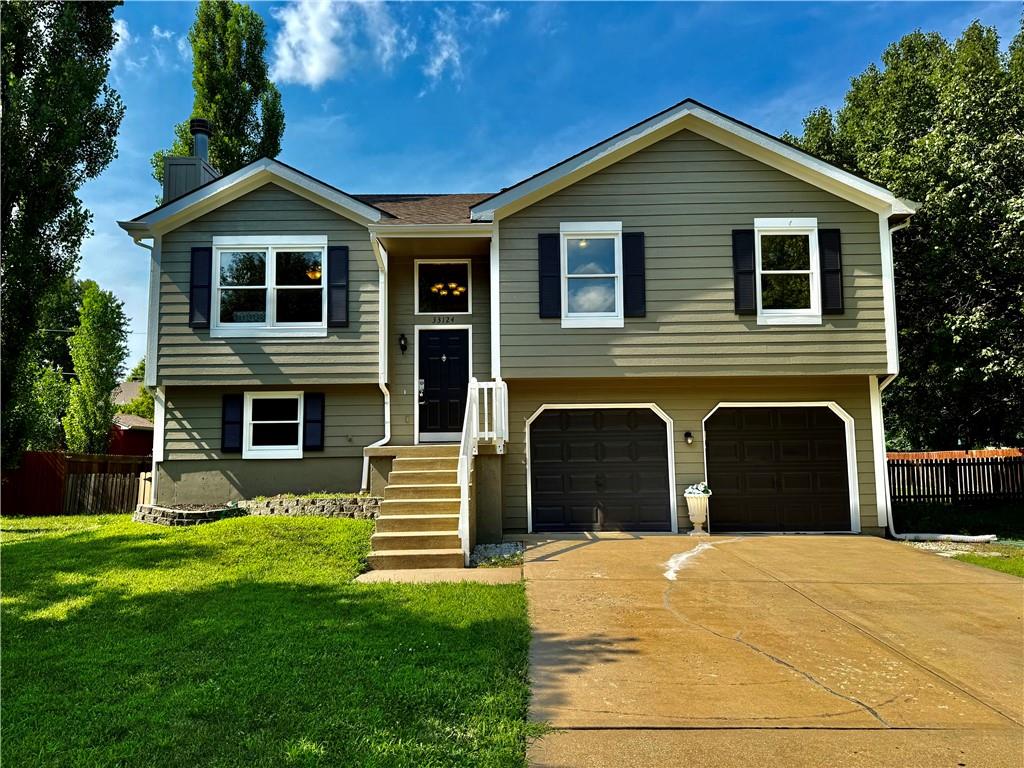 33124 W 87th Terrace, De Soto KS
