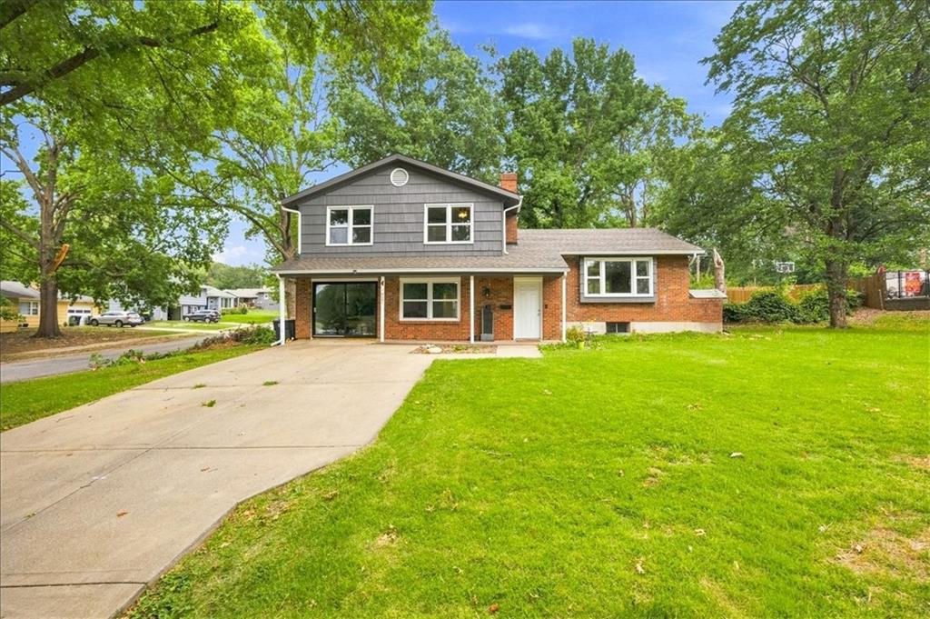 10001 Cambridge Avenue, Kansas City MO