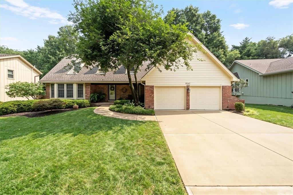 8262 W 117th Street, Overland Park KS
