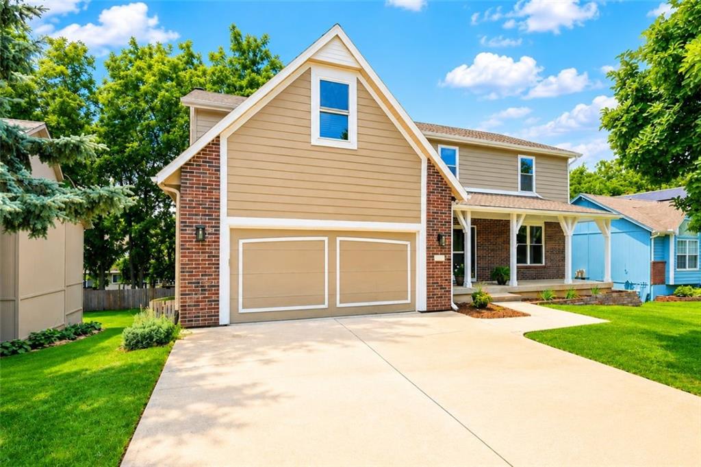 820 NE Adams Drive, Lee's Summit MO