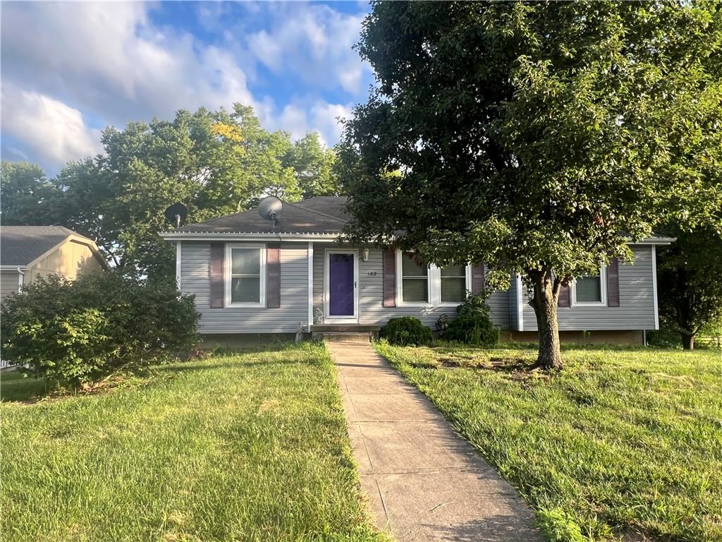 102 Carson Circle, Excelsior Springs MO