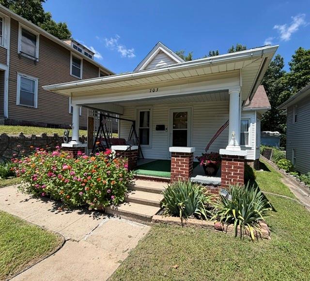 703 Mcdonald Street, St Joseph MO