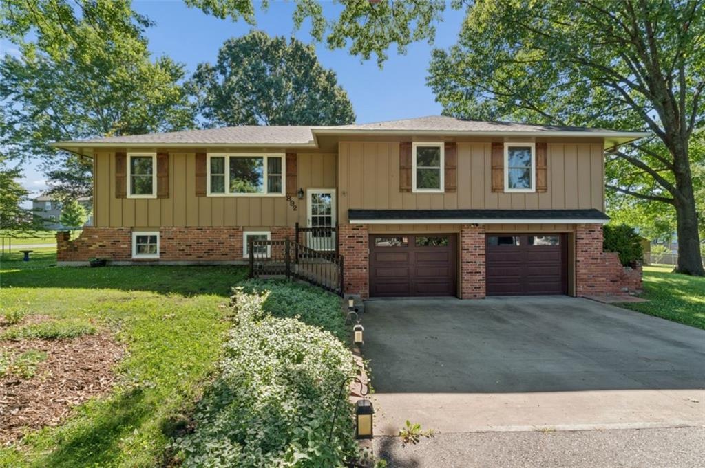 892 Gregory Street, Peculiar MO