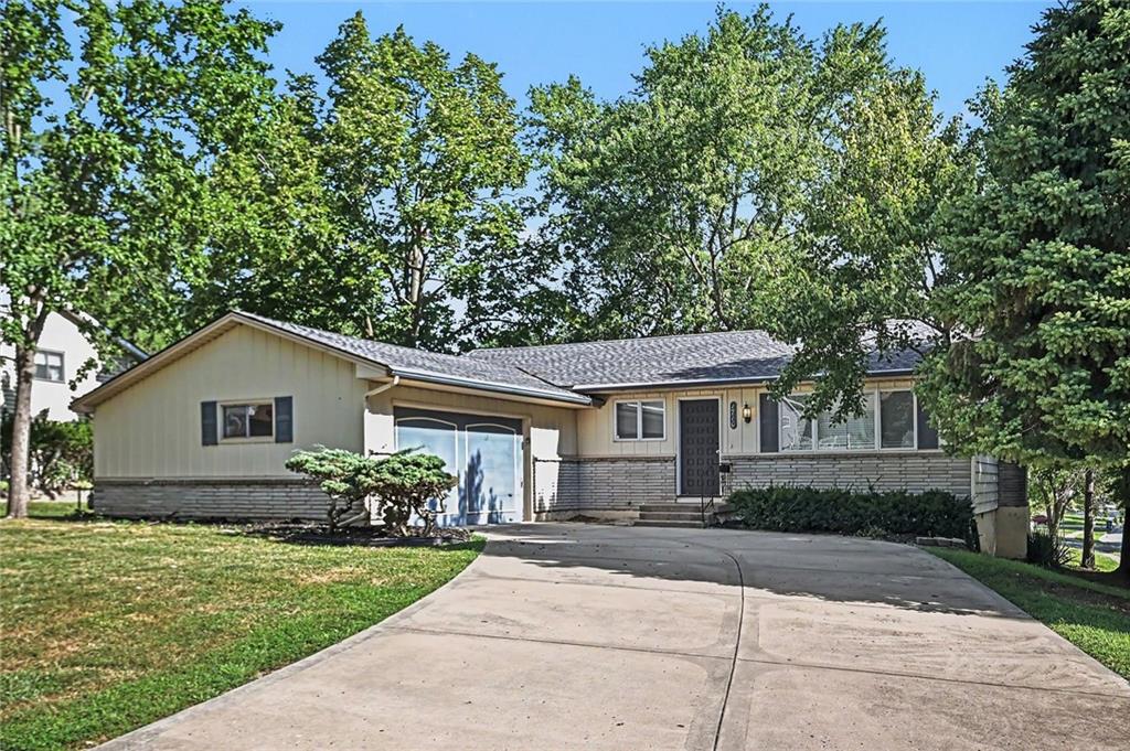 1710 NE 67th Terrace, Kansas City MO