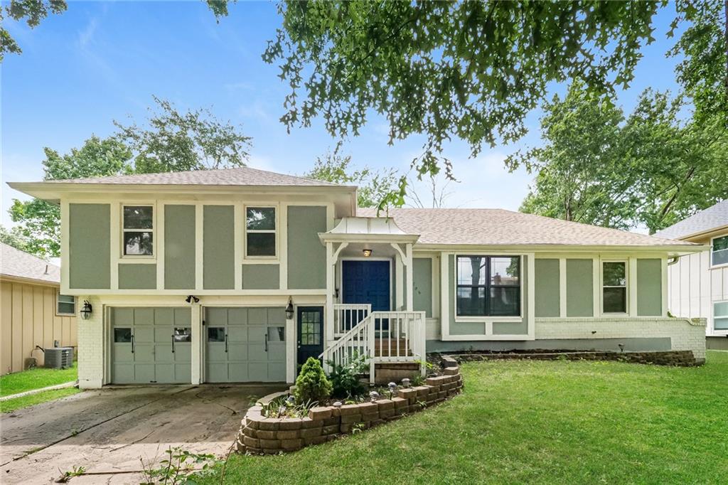 12708 Sycamore Avenue, Grandview MO