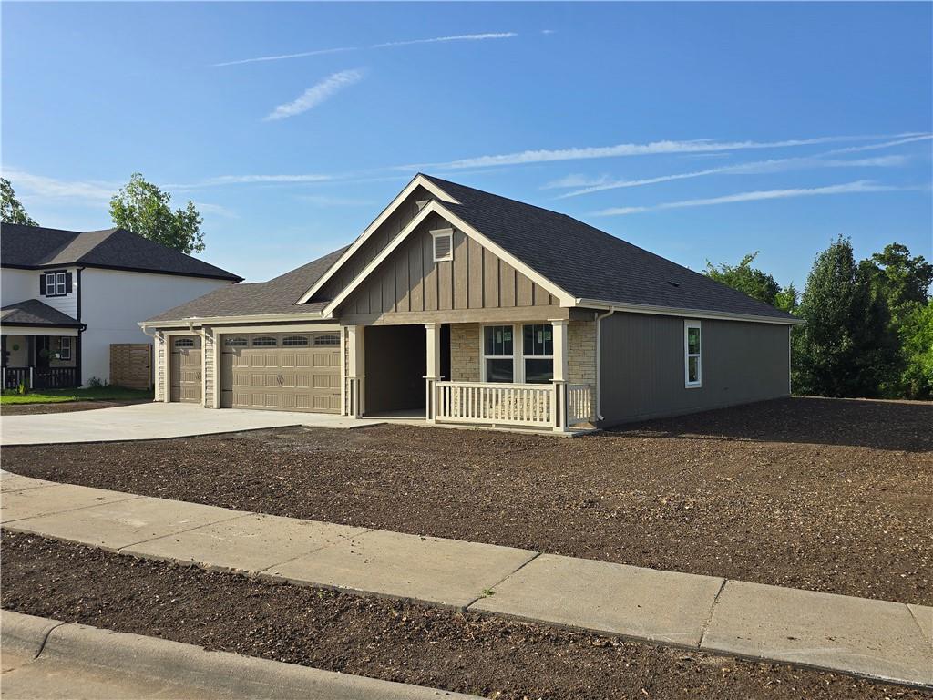 1602 Bluestem Drive, Ottawa KS