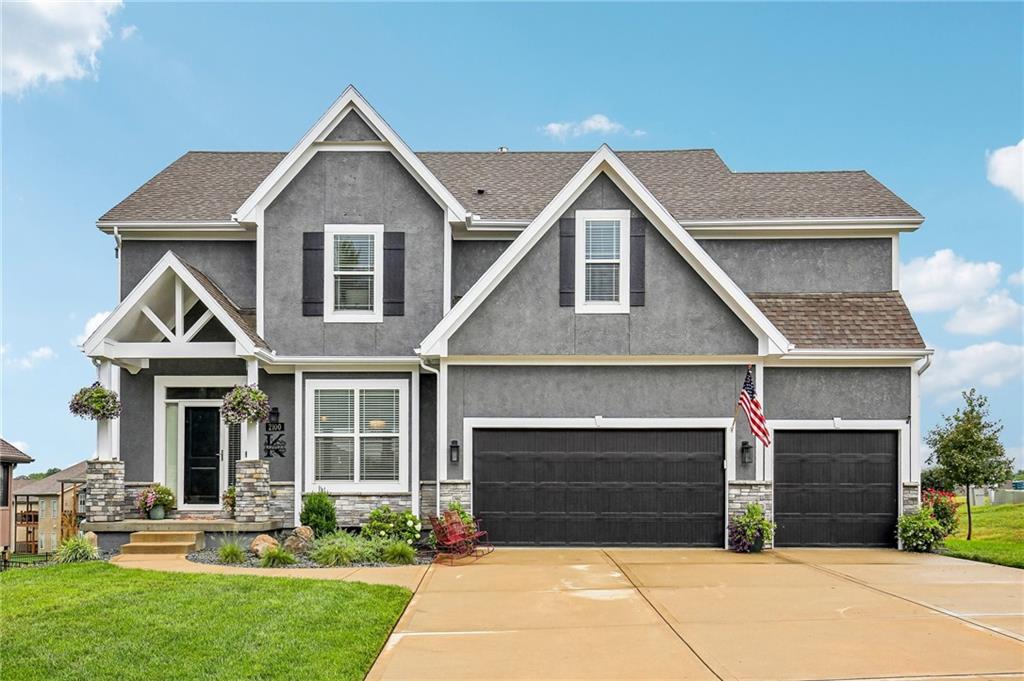 2100 Prairie Creek Drive, Kearney MO