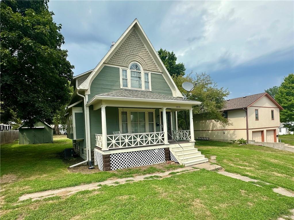 1015 E 2ND Street, Maryville MO