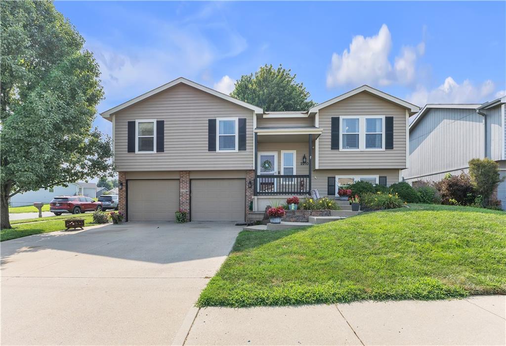 2210 Meadow Trail, St Joseph MO