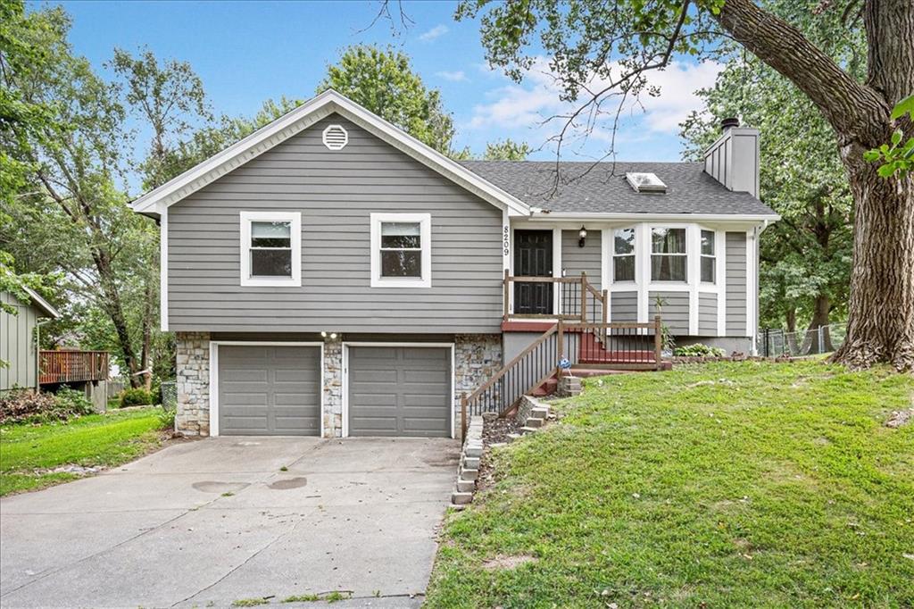 8209 NW 79th Terrace, Kansas City MO