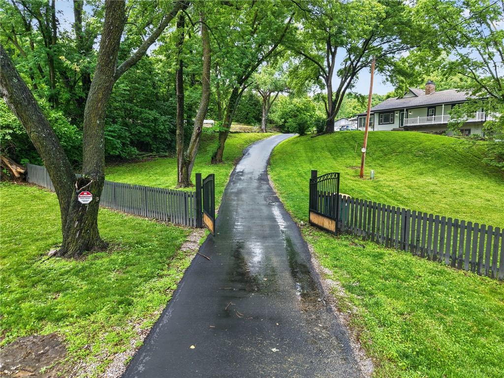 9800 Hutton Road, Kansas City KS