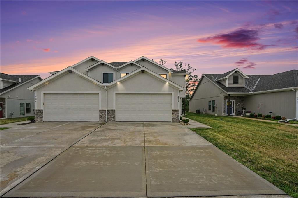 206 Walker Street, Smithville MO