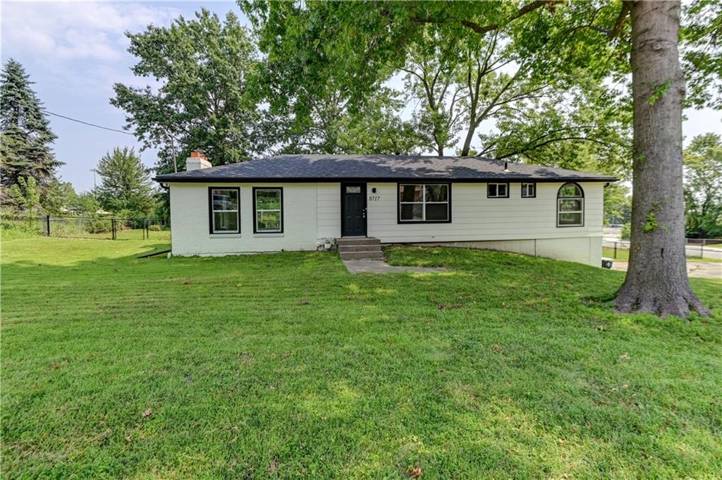 8717 Old Stagecoach Road, Kansas City MO