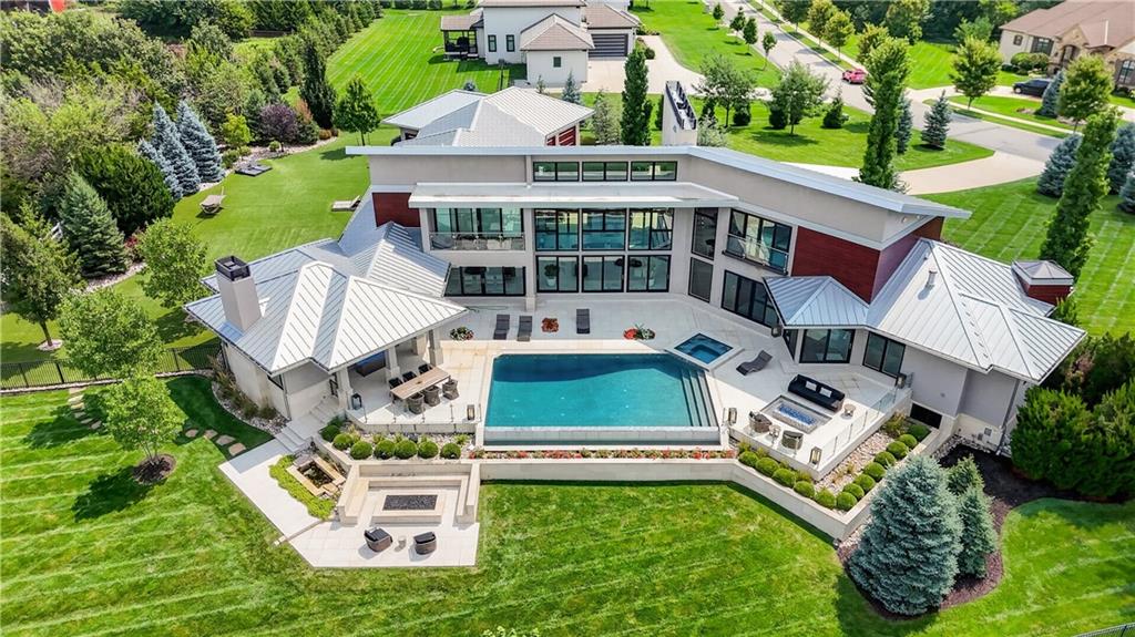 10712 W 165th Street, Overland Park KS