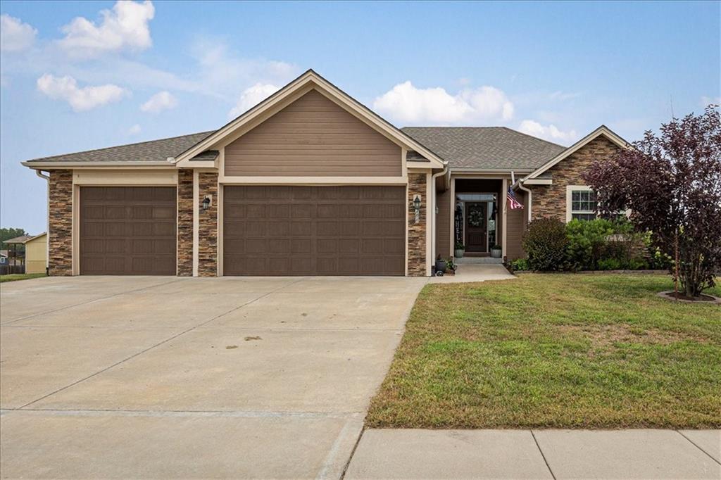 200 Rock Creek Terrace, Smithville MO