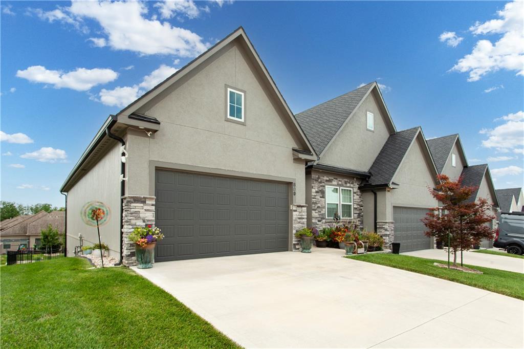809 NE Algonquin Street, Lee's Summit MO