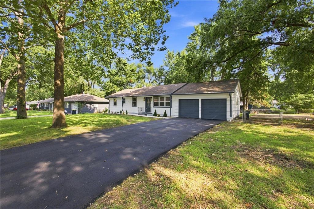 4514 E 113th Street, Kansas City MO
