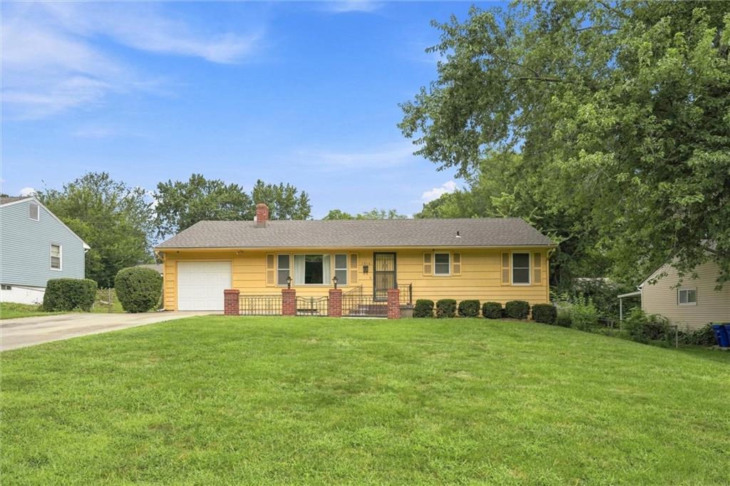 1314 Duck Road, Grandview MO