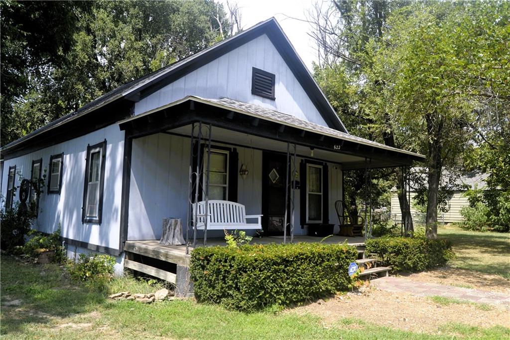 622 S Jefferson Avenue, Iola KS